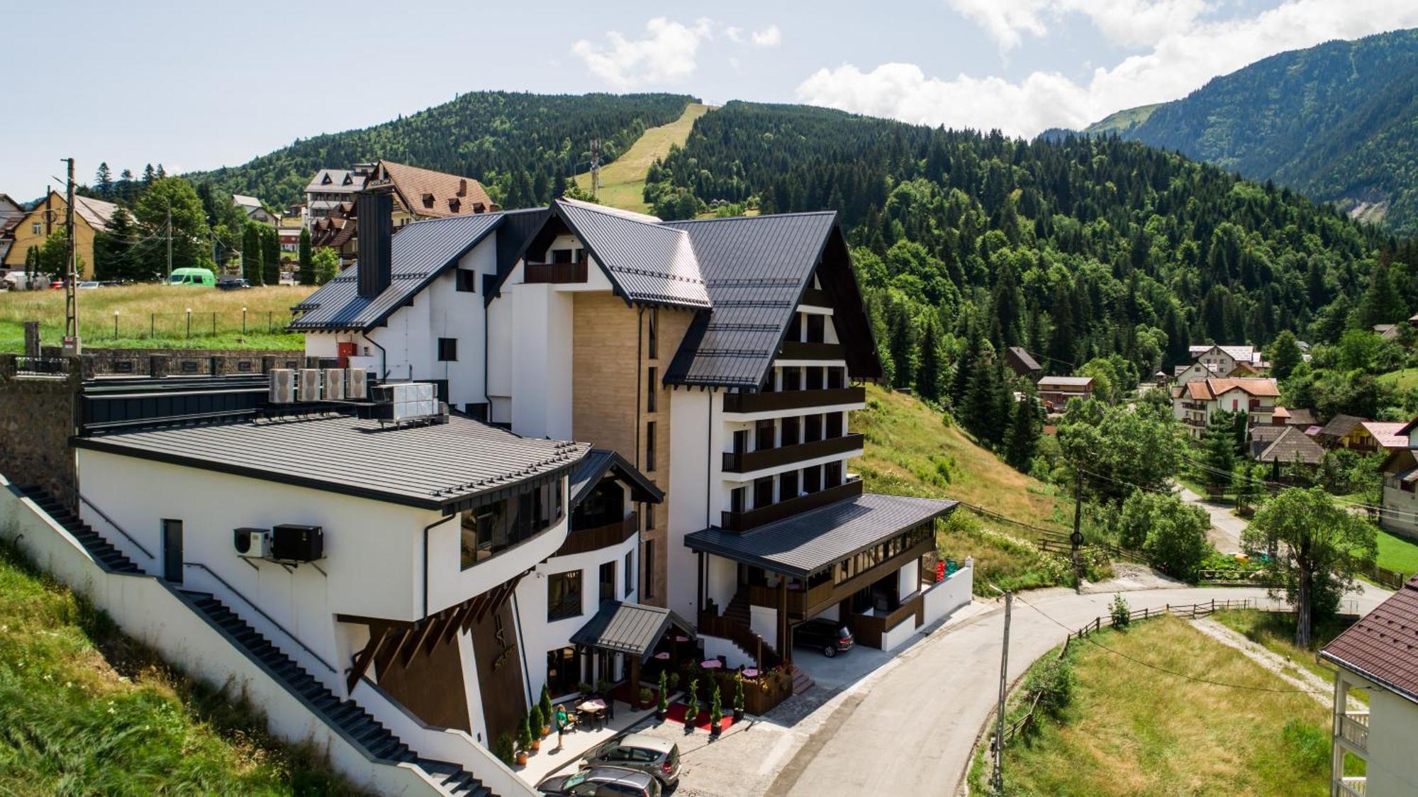 Hotel Roman Maramures - Ski & Spa Resort Statjunea Borsa Exterior photo
